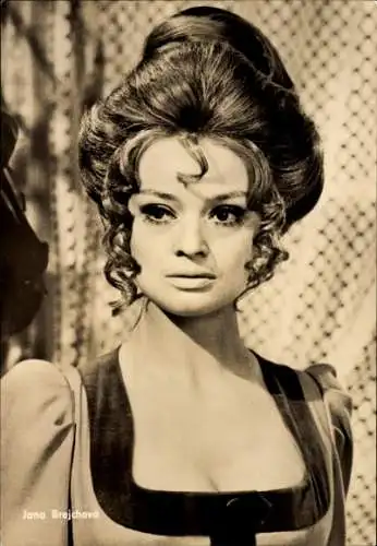 Ak Schauspielerin Jana Brejchoa, Portrait, Labyrinth, Baron Münchhausen