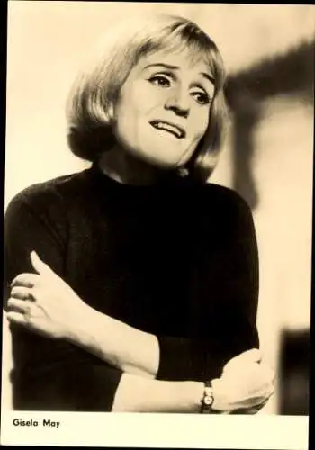Ak Schauspielerin Gisela May, Portrait