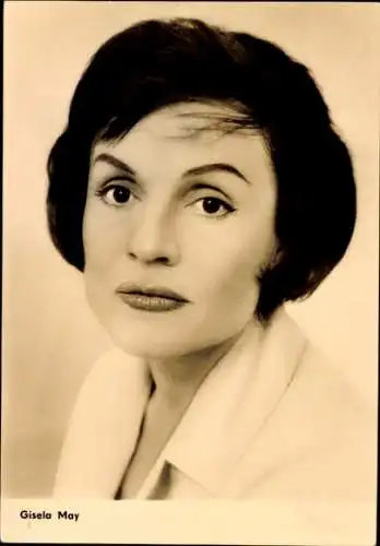 Ak Schauspielerin Gisela May, Portrait, Sommerliebe, Die neue Chefin