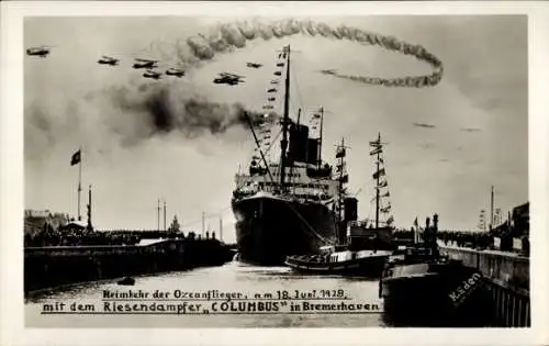 Foto Ak Bremerhaven, Dampfer Columbus, NDL, Heimkehr Ozeanflieger Köhl, Fitzmaurice, Hünefeld 1928