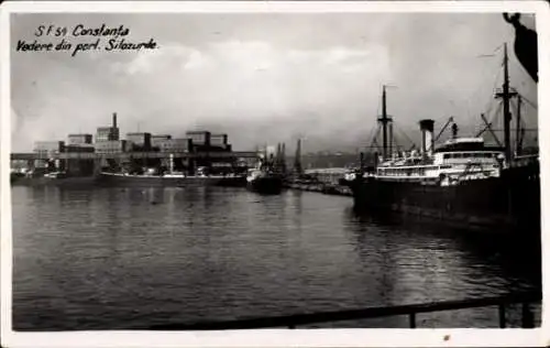 Foto Ak Constanța Konstanza Rumänien, Frachtdampfer im Hafen