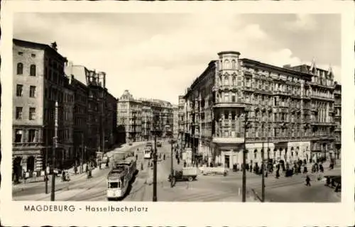 Ak Magdeburg, Hasselbachplatz, Straßenbahn, Passanten