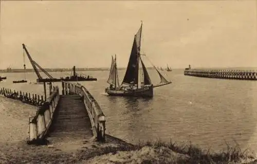 Ak Zeebrugge Westflandern, Hafeneinfahrt