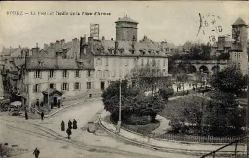 Ak Rodez Aveyron, La Poste et Jardin de la Place d'Armes