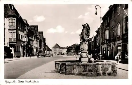 Ak Bayreuth in Oberfranken, Oberer Marktplatz, Brunnen