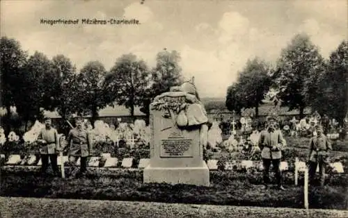 Ak Charleville Mézières Ardennes, Kriegerfriedhof