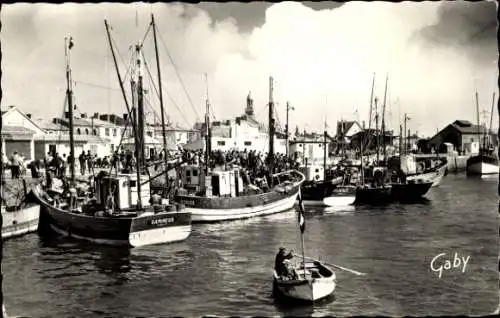 Ak Croix de Vie Vendée, Hafen, Fischerboote