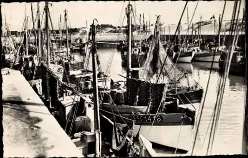 Ak Croix de Vie Vendée, Hafen, Neues Bassin