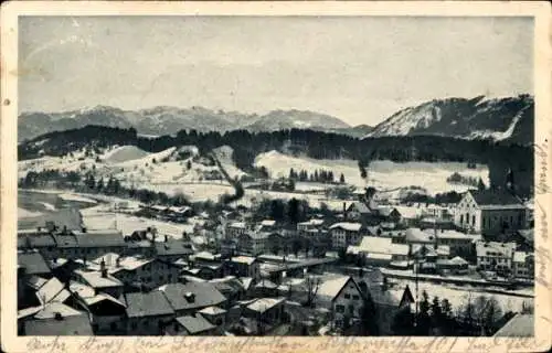 Ak Bad Tölz in Oberbayern, Gesamtansicht, Winter, Benediktenwandgruppe