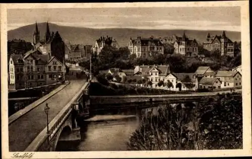 Ak Saalfeld an der Saale Thüringen, Blick auf die Stadt, Brücke