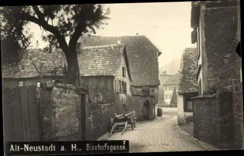 Foto Neustadt an der Haardt Neustadt an der Weinstraße, Bischofsgasse