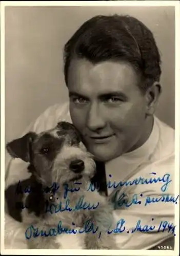 Ak Schauspieler, Portrait mit Hund, Autogramm