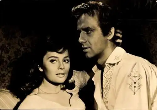 Ak Schauspieler Jarl Kulle und Ulla Jacobson, Portrait, Film Das Lied von der roten Blume