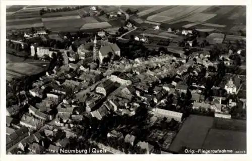 Ak Nowogrodziec Naumburg am Queis Niederschlesien, Fliegeraufnahme