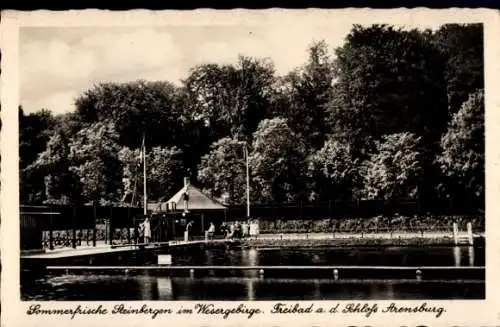 Ak Steinbergen Rinteln in Niedersachsen, Freibad bei Schloss Arensburg