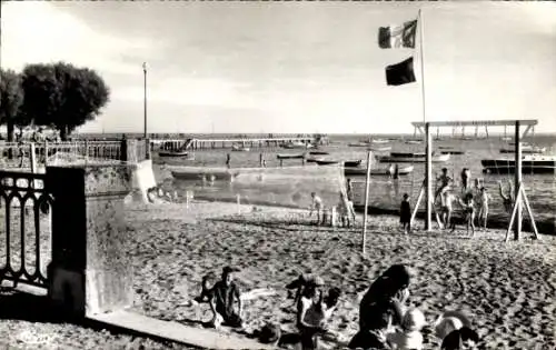 Ak Andernos les Bains Gironde, Jeux sur la Grande Plage