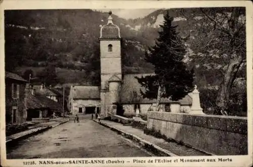 Ak Nans sous Sainte Anne Doubs, Place de l'Eglise, Monument aux Morts