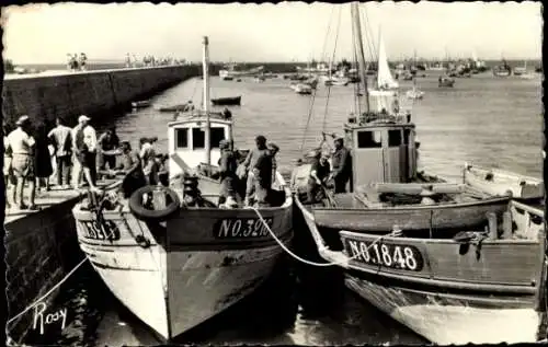 Ak Insel Noirmoutier Vendée, Herbaudiere, Boote im Hafen