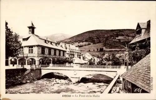 Ak Arreau Hautes-Pyrénées, Pont, Halle