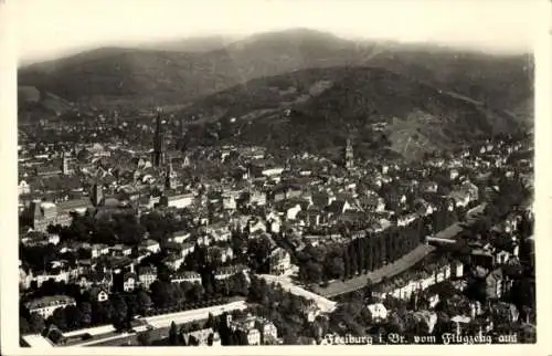 Ak Freiburg im Breisgau, Luftaufnahme, Gesamtansicht