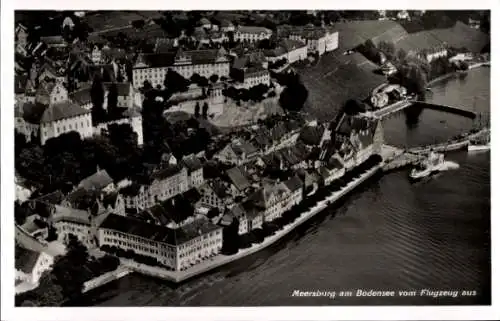 Ak Meersburg im Bodenseekreis Baden Württemberg, Fliegeraufnahme