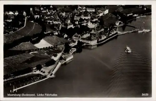 Ak Meersburg im Bodenseekreis Baden Württemberg, Fliegeraufnahme, Fährhafen