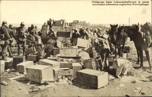 Ak Erbeutetes englisches Proviantlager, Feldgraue beim Lebensmittelfassen, deutsche Soldaten 1. WK