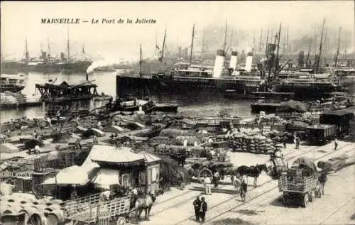 Ak Marseille Bouches du Rhône, Le Port de la Joliette, Dampfschiff, Passagierschiff