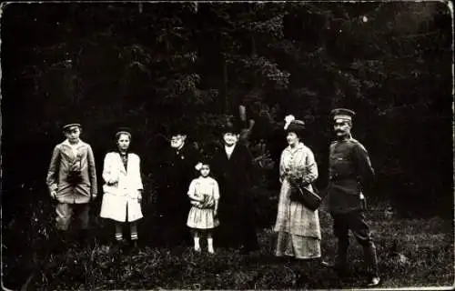 Foto Ak Deutscher Soldat mit Familie, I WK