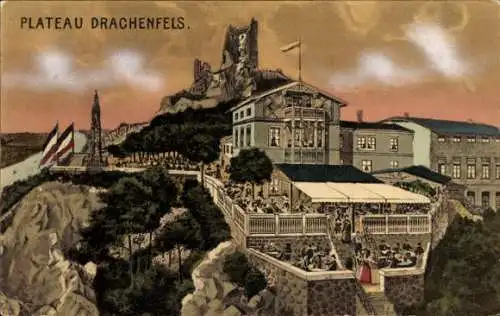 Ak Königswinter am Rhein, Drachenfels, Plateau, Fahnen