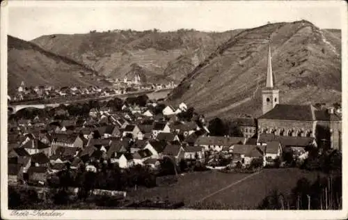 Ak Treis Karden an der Mosel, Gesamtansicht, Kirche