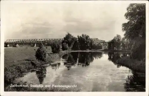 Ak Zaltbommel Gelderland, Stadsdijk, Plantsoengezicht