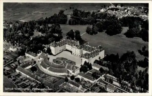 Ak Pommersfelden, Fliegeraufnahme vom Schloss Weißenstein