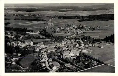 Ak Lautrach in Schwaben Unterallgäu, Fliegeraufnahme