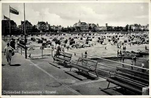 Ak Świnoujście Swinemünde Pommern, Strand, Seebrücke, Strandkörbe