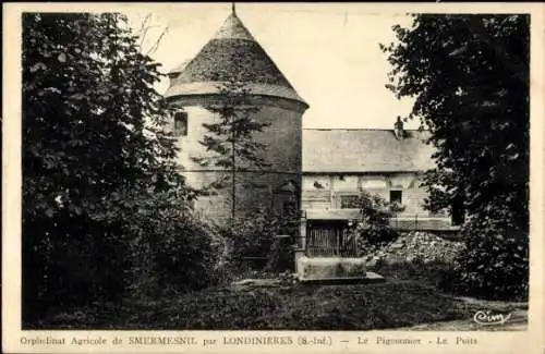 Ak Smermesnil Seine-Maritime, Landwirtschaftliches Waisenhaus, Pigeonnier, Brunnen