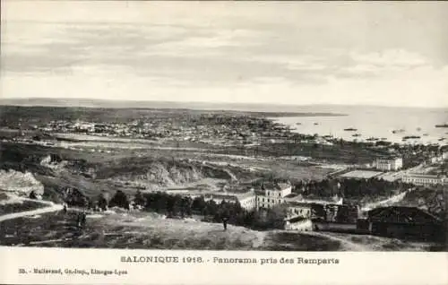 Ak Saloniki Griechenland, Panorama pris des Remparts, Blick auf den Ort