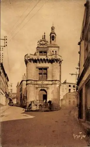 Ak Niort Deux Sèvres, Le Pilori, rue Mathurin-Berthome