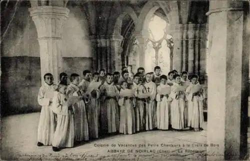 Ak Bruère Allichamps Cher, Abbaye de Noirlac, Colonie de Vacances ces Petits Chanteurs a la Coix