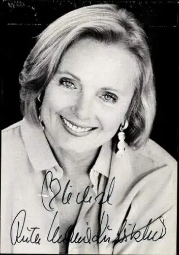 Ak Schauspielerin Ruth-Maria Kubitschek, Portrait, Autogramm