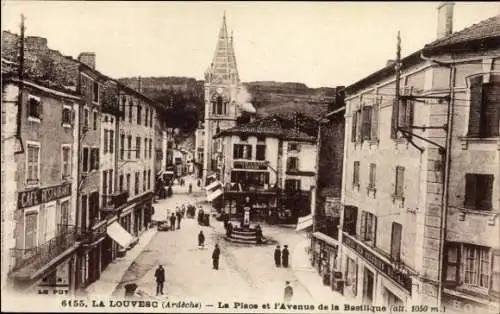 Ak La Louvesc Ardèche, Place, Avenue de la Basilique