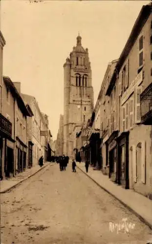 Ak Bressuire Deux Sèvres, Rue Gambetta