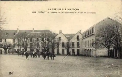 Ak Gueret Creuse, Kaserne der 78. Infanterie, Innenhof