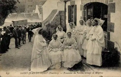 Ak Saint Jean du Doigt Finistère, Prozession der Vergebung, Gruppe der Hirtin