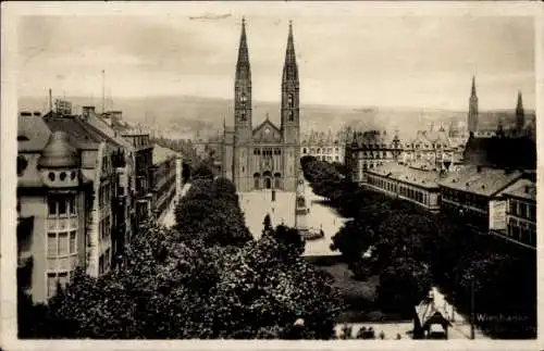 Ak Wiesbaden in Hessen, Kirche, Platz, Denkmal