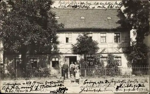 Foto Ak Marienthal Zwickau in Sachsen, Wohnhaus, Anwohner, Familie