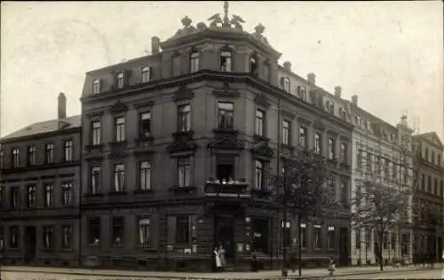 Foto Ak Pölbitz Zwickau in Sachsen, Nordstraße, Eckgebäude, Geschäft