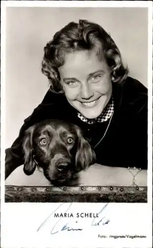 Ak Schauspielerin Maria Schell, Portrait, Hund, Autogramm