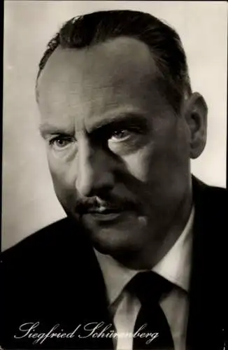 Ak Schauspieler Siegfried Schürenberg, Portrait, DEFA, Die Schönste