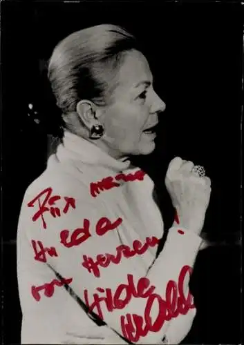 Ak Schauspielerin Hilde Krahl, Portrait, als Mutter Courage, Autogramm